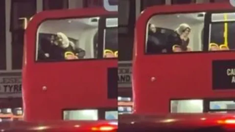 Hijab Girl Fucking Inside Red Bus On New Year