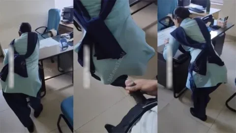 Flash Dick Infront Of Multiple Girls In Public Viral Video