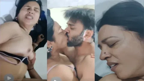 Hot Expression Mature Bhabhi Having Sex With Lover