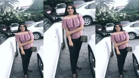 Beautiful Sexy Indian Hot Wife Licking Balls