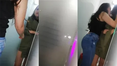 Bengaluru girls ke beech washroom mein hua hot Lesbian Sex