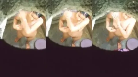 Hidden Cam of Busty Desi Bhabhi Soaping Her Massive Tits and Nude Ass hot sex