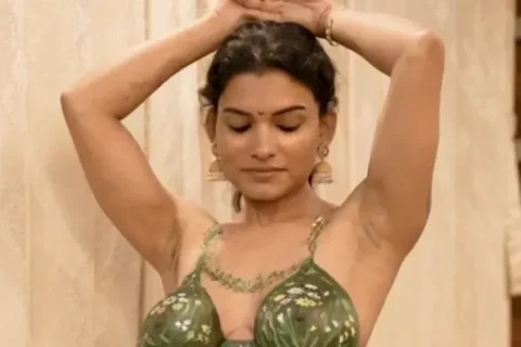 Mallu Model Resmi Nair Fully Nude Body Painting on her Huge Boobs and Wet Pussy Sex Video