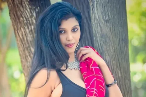 Insta Fashion Model Swapna Halder Strips Down Red Saree Topless Big Boobs Reveal Teasing On Video Shoot