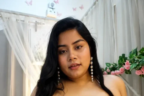 Amesha G Teasing and Showing Her Big Boobs While Vibrating Her Horny Pussy Sex Video