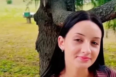 Latest Trending Video Hot Girl Shows Boobs After Taking Money Removes Panty Full Nude Blowjob Fucking in Park Sex Video