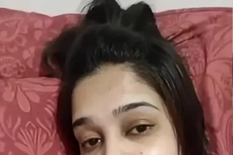 Horny Beautiful Desi Girl Fully Nude Rubbing Wet Pussy With Dirty Talking Clear Voice Sex Video