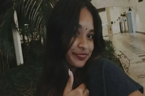 Desi Tamil Beauty Reveals Private Desires and Romance Tricks Sex Video