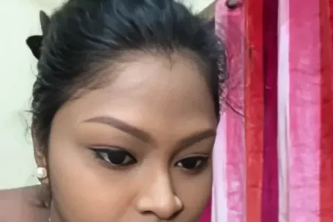 Horny Desi Girlfriend Nude and Giving a Sloppy Hard Blowjob to Her Boyfriend Sex Video