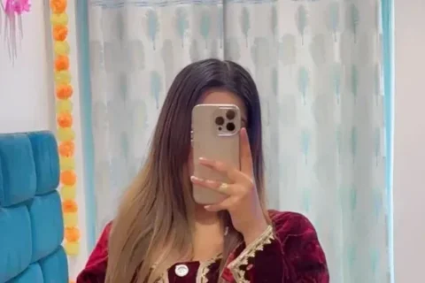 Horny Punjabi Bhabhi Simar Strips Fully Nude In Bathroom With Lusty Moves Sex Video