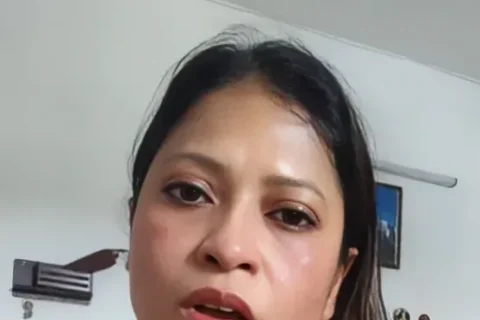 Viral Gym Girl Sdas Teases Strips Nude, Fucks Herself with Dildo Sex Video