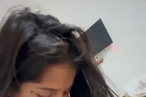 This Sexy Babe Gives a Sloppy Blowjob Taking a Hard Dick in Her Tight Pussy Sex Video