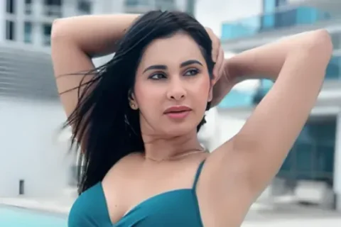 Famous Punjabi Model Meeti Kalher Nude Boobs Fingering And Vibrating Pussy