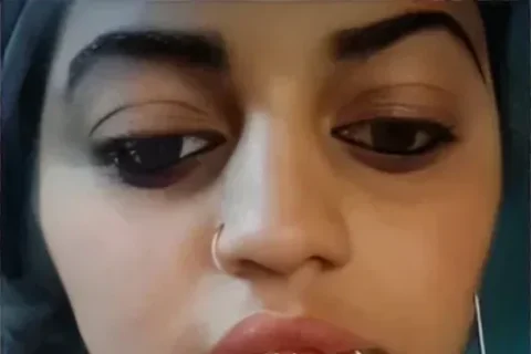 Chubby Indian Babe Nude Video Flashes Massive Boobs by Lifting Her Top Sex Video