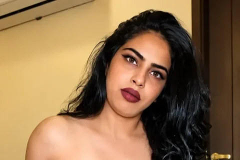 Insta Model Riya Malhotra Nude Showing Asshole And Pussy In Bathroom Video Sex Video