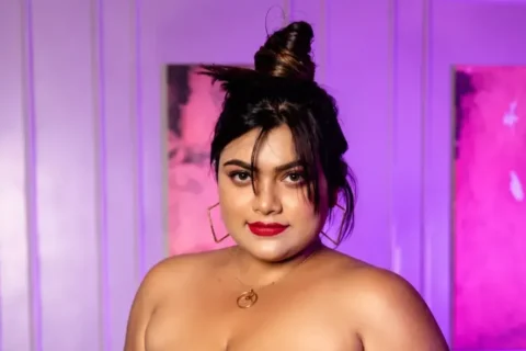 Insta Desi Model Sampa Sardar Most Demanding Video Getting Nude Back Massage on the Bed Sex Video