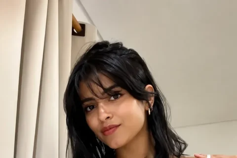 Beautiful Sexy Babe Fully Nude Flashes Perfect Boobs and Tight Pussy Sex Video