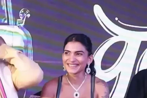 Viral Model Resmi Nair Wet Nude Blowjob After Shower Leaked Sex Video
