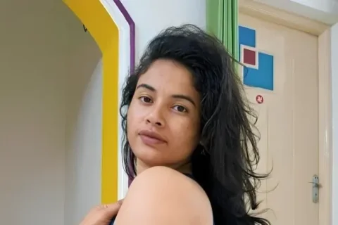 Zoya NRI Onlyfans Nude Video Squeezing Her Huge Boobs and Hard Nipples