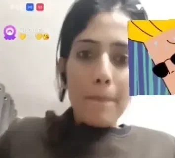 Chamet Queen Riu Giving a Boob Show and Licks Her Own Nipples to Her Fans Sex Video