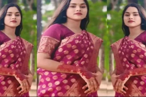 Desi Babe Showing Lover On Video call