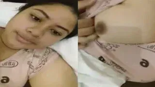 Desi gaon ki ladki ka video call pe sexy secret show Sex Video