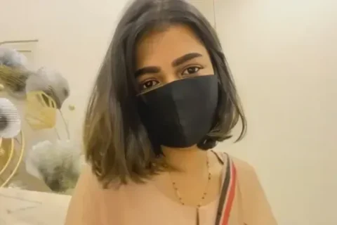 Rich Desi Girl Strips Down and Fingers Her Wet Pussy Close Up Sex Video