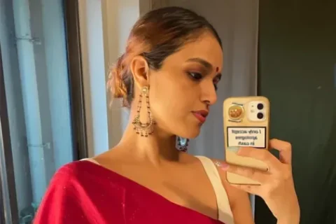 Insta Desi Girlie Psyflora Gets Naughty On Cam Teasing Sexy Body Nude And Rubbing Wet Pussy