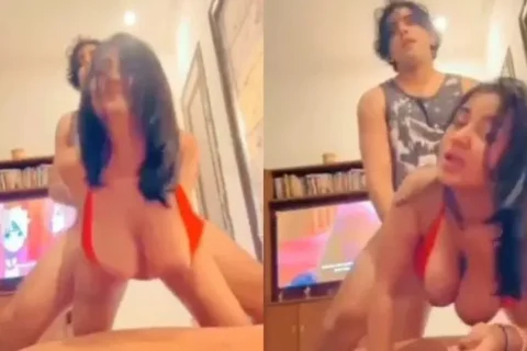 Desi Girlfriend with Big Boobs Giving Blowjob Fucked hard by BF