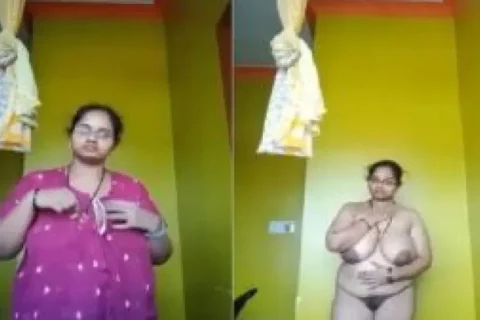 Milk tanker bhabhi removing nighty viral clip