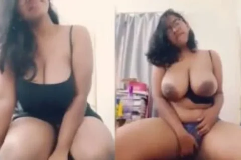 Dhaka University girl showing big boobs viral show