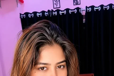 Hot Babe Dancing Live Show Teases Her Boobs And Pussy In Lingerie Set