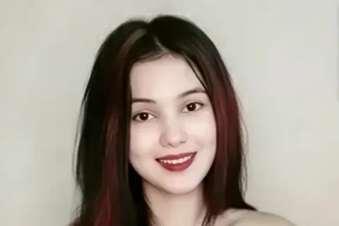Instagram Model NITTY Chamet Live 5 Minute Video Stripping and Squeezing Her Tits Sex Video