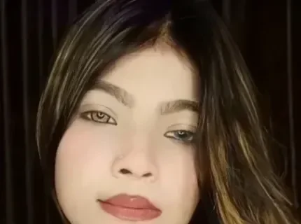 Desi Chamet Girl Nude Cam Show Spreading Pink Pussy Lips and Rubbing her Clit Sex Video