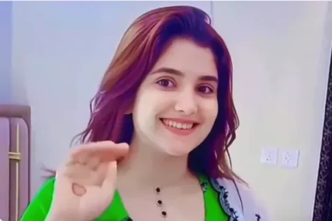 Famous Pakistani Tiktoker Ayesha Leaked Nude Video Boobs Licking MMS Clip Sex Video
