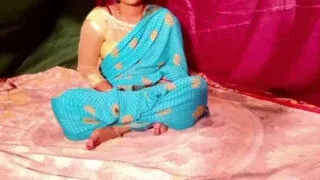 Desi bhabhi ka garmi bhara village romance private video Sex Video