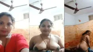 Hot Desi Wife Flaunts Her Curves Secretly on Camera Sex Video