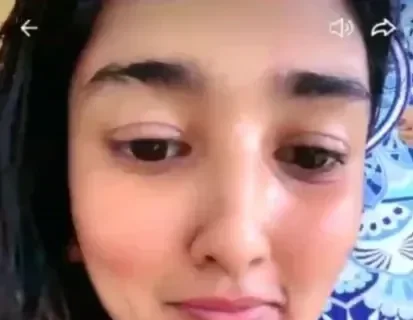 Desi College Girl Goes Topless on Tango Live Sex Video