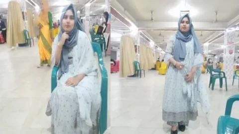 Innocent Looking Hijabi Babe Asshole Showing Masturbating