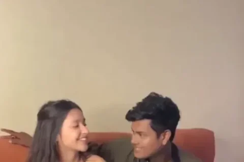 Viral Shayri Couple Swati Nipslip Sex Video with Boyfriend Leaked Online Sex Video