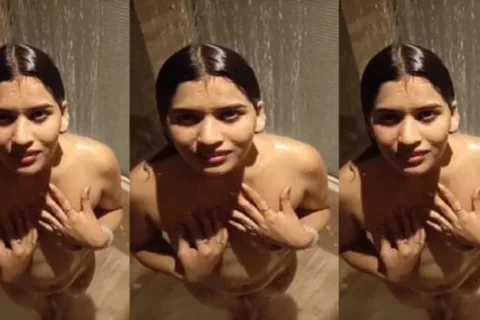 Desi Girlfriend Sucking Dick Bathing Video Viral