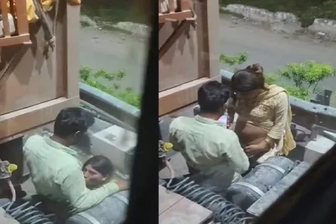 Roadside Romance And Sex Caught By Employee Viral Clip