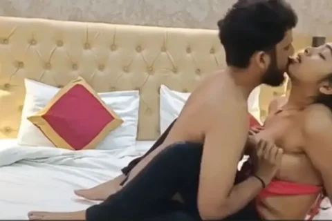Desi Couples Steamy Oyo Hotel Romance You Cant Miss Sex Video