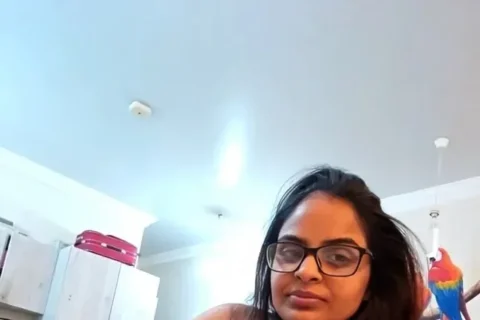 Famous NRI Desi Babe Dirtysnowball69 Leaked Blowjob Fully Nude To Boyfriend 17 Minutes Sex Video
