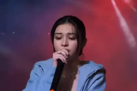 Famous Singer Influencer Fully Nude Riding Hard Bouncing Perfect Boobs Leaked Sex Video