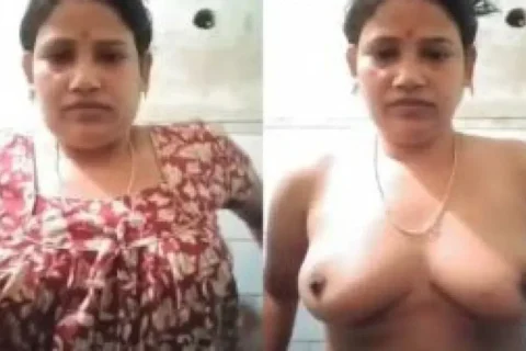 Bengali housewife showing boobs and pussy