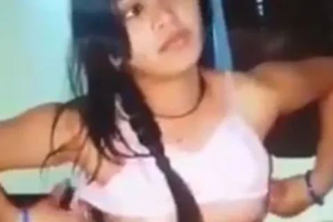Kya kar rahe ho beautiful girl