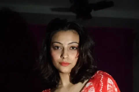 Hot Indian Babe Dancing In Saree Live Tango Show