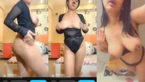 Horny Desi Girlfriend Leaked Nude Video Showing Off Big Boobs and Ass