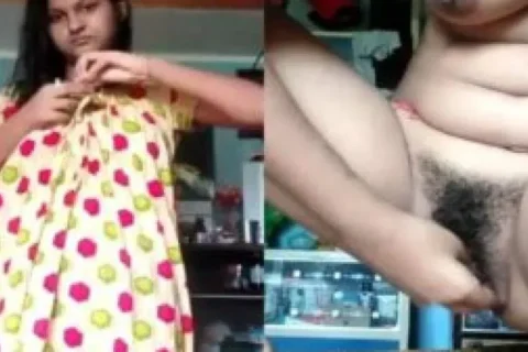 Mature Bengali girl fingering her hairy pussy